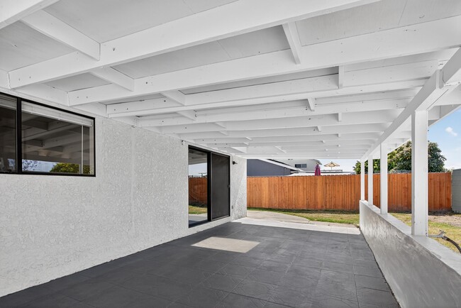 Building Photo - 3907 Genine Dr