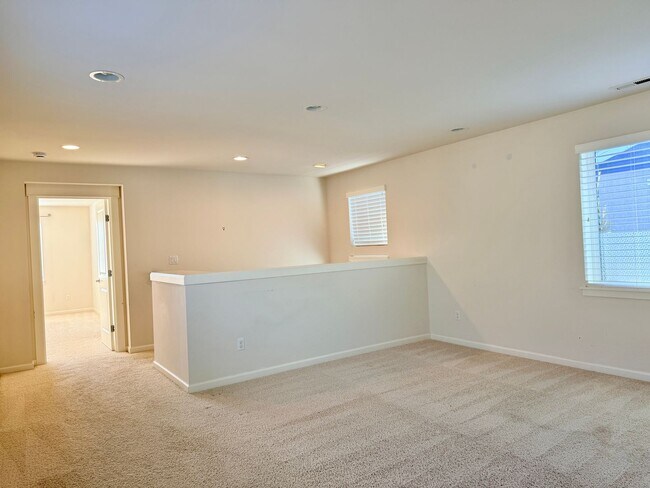 Building Photo - Well-Maintained 3-Bedroom + Loft & A/C in Sought-After Timber Creek