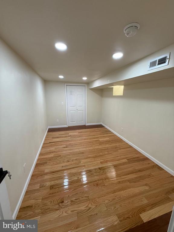 Building Photo - 5502 Master St