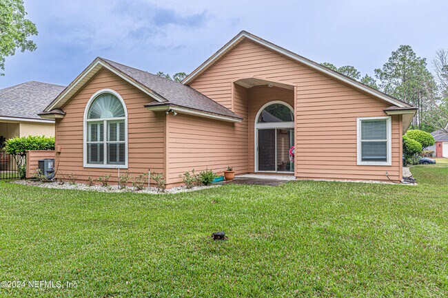 Building Photo - 2243 Trailwood Dr