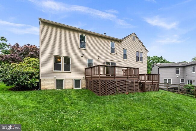 Building Photo - 1119 Halesworth Dr