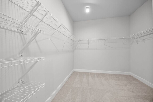 Building Photo - Modern 5-Bed, 4-Bath Family Home with Garage & Pool Access – Devon Square