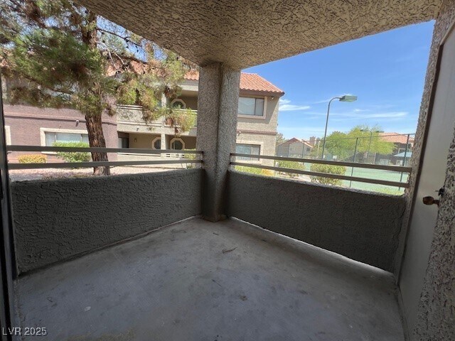 Building Photo - 5070 S Rainbow Blvd