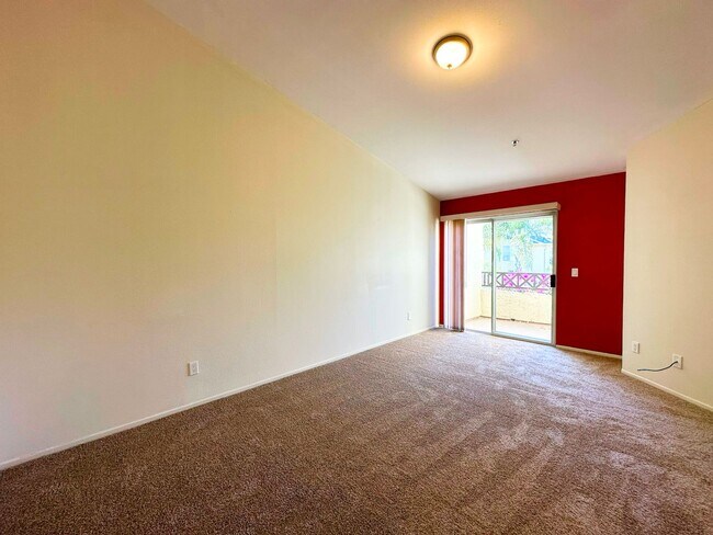 Building Photo - 743 Brookstone Rd