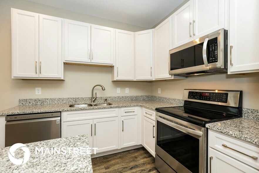 Building Photo - 100 Hartsville Ct