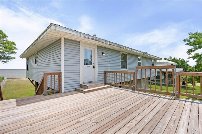 Building Photo - 15639 Dauphin Island Pkwy