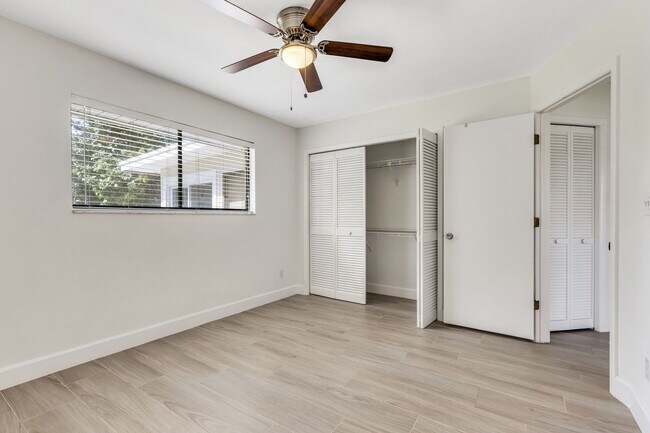 Building Photo - ** WILLOUGHBY ACRES ** POOL HOME - 3 BED / 2 BATH - PETS OK! - NORTH NAPLES - ANNUAL RENTAL