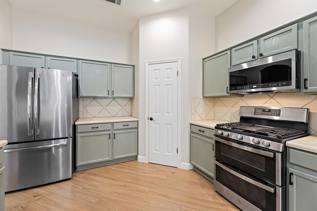 Building Photo - 1816 White Indigo Trail