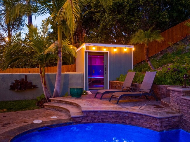 Building Photo - 3000 Azahar St