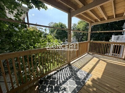 Building Photo - 11 Atkins St