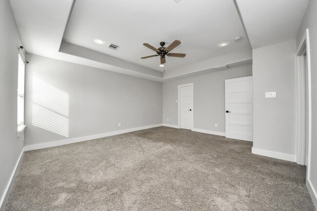 Building Photo - 807 Avenue J