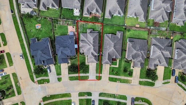 Building Photo - 2406 Aura Ct