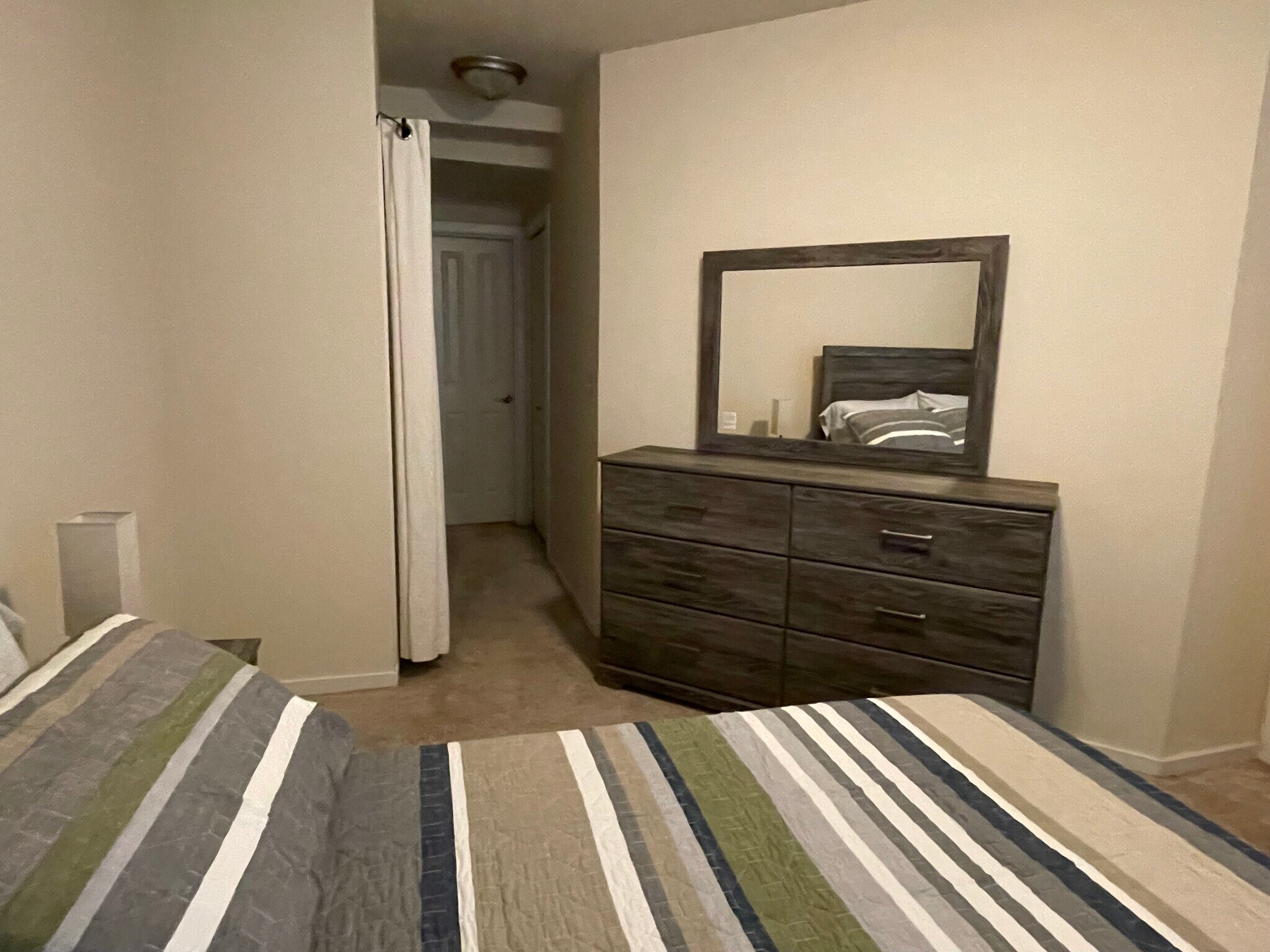 Building Photo - 8812 Stone Ave N