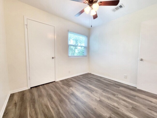 Building Photo - 4431 Whispering Valley Dr