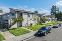 Building Photo - Blue Ridge Circle Apartments