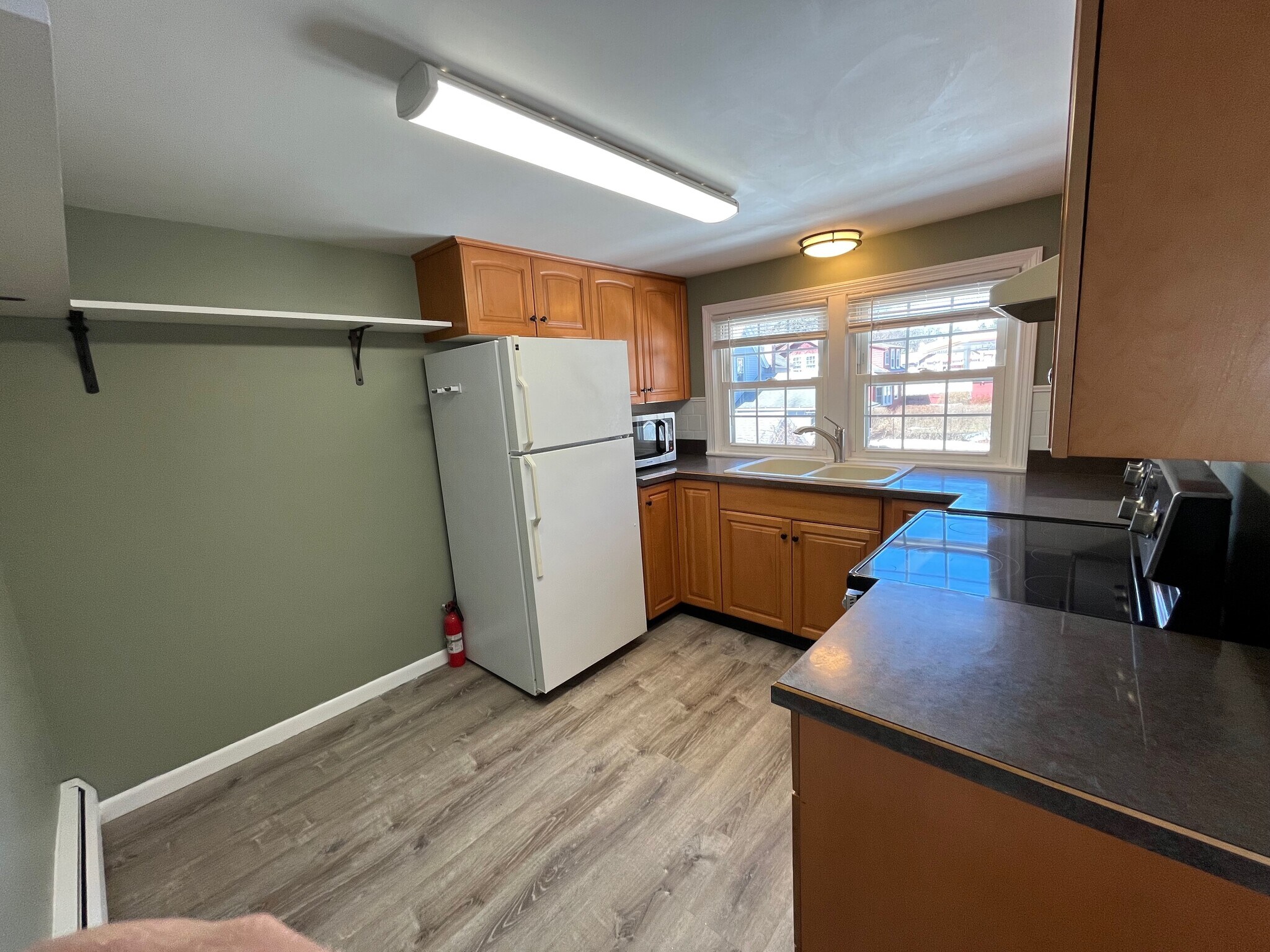 Building Photo - 48 Wesleyan St