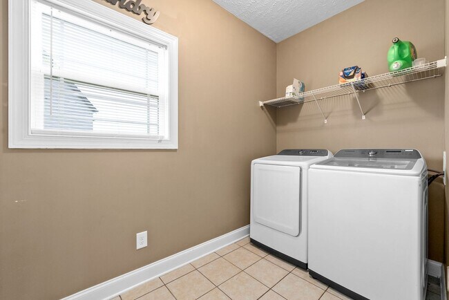 Building Photo - 1170 Dygert Ct