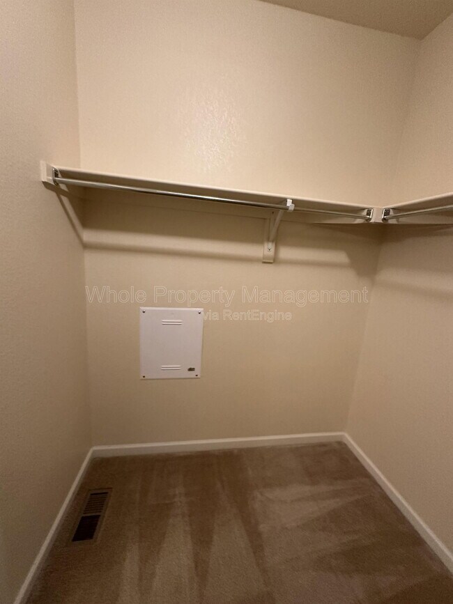 Building Photo - 12555 Monroe Dr