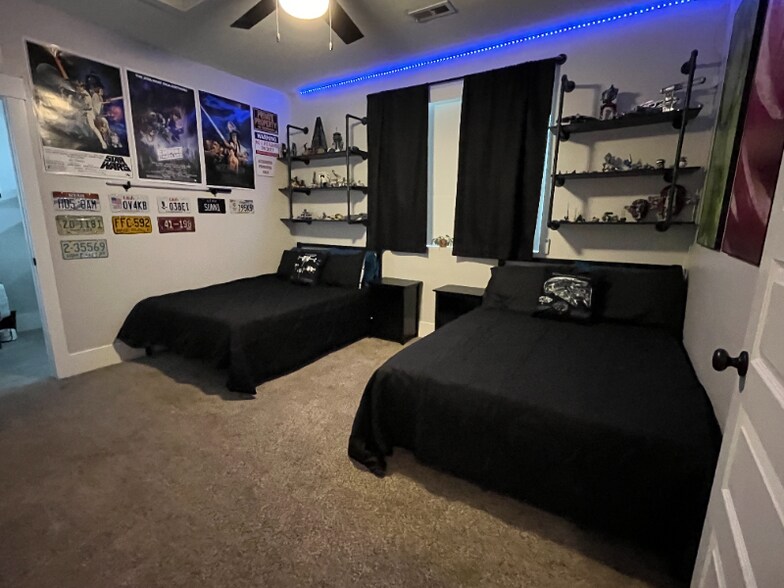 Building Photo - 364 Clark Cir