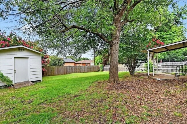 Building Photo - Charming 3BR House in Sherman