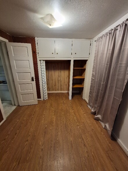 Building Photo - 1248 NW Ellan St