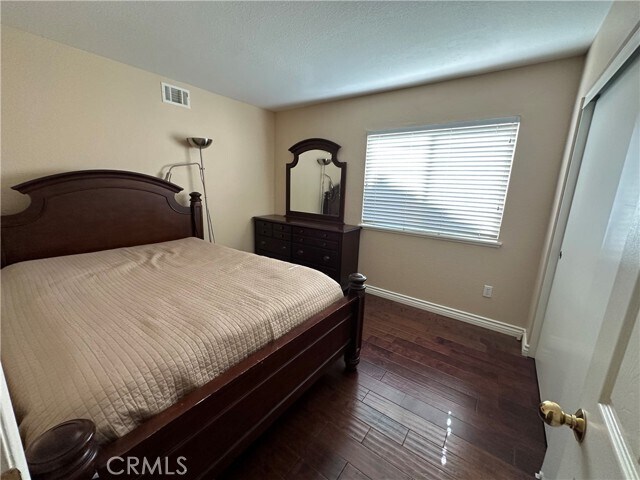 Building Photo - 789 Newbury Way