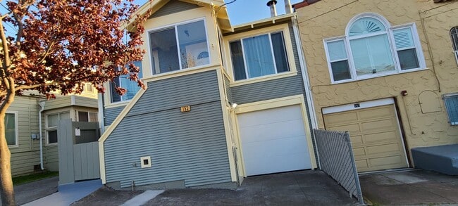 Building Photo - 155 Vista Grande Ave