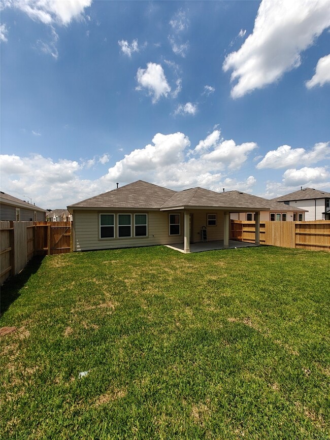 Building Photo - 22406 Birch Bud Ln