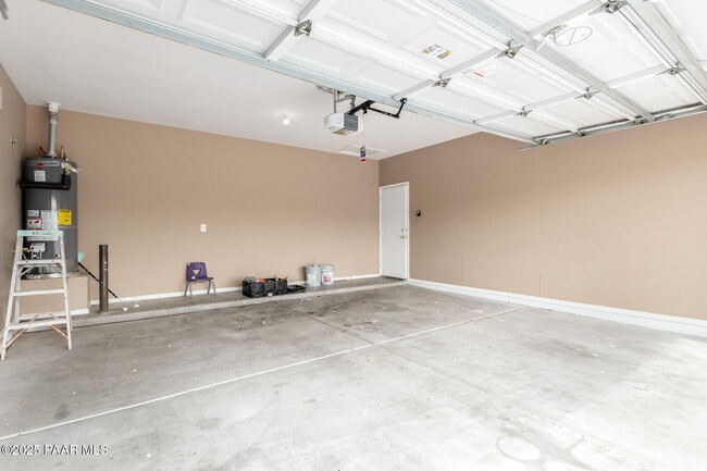 Building Photo - 1410 S 119th Ln