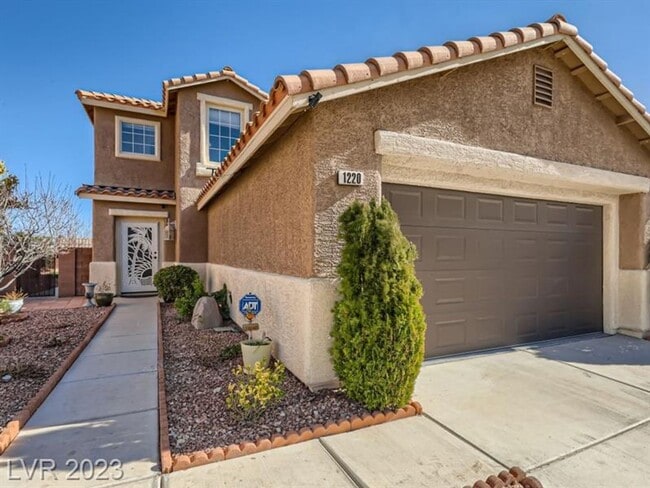 Building Photo - 4Bed, Unobstructed STRIP & MOUNTAIN Views