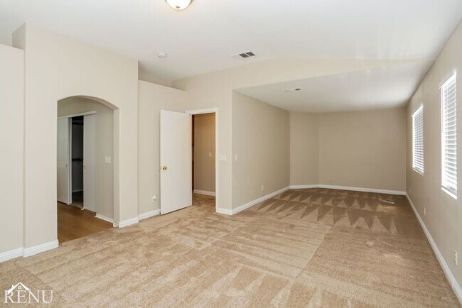 Building Photo - 2605 Mango Bay Ave
