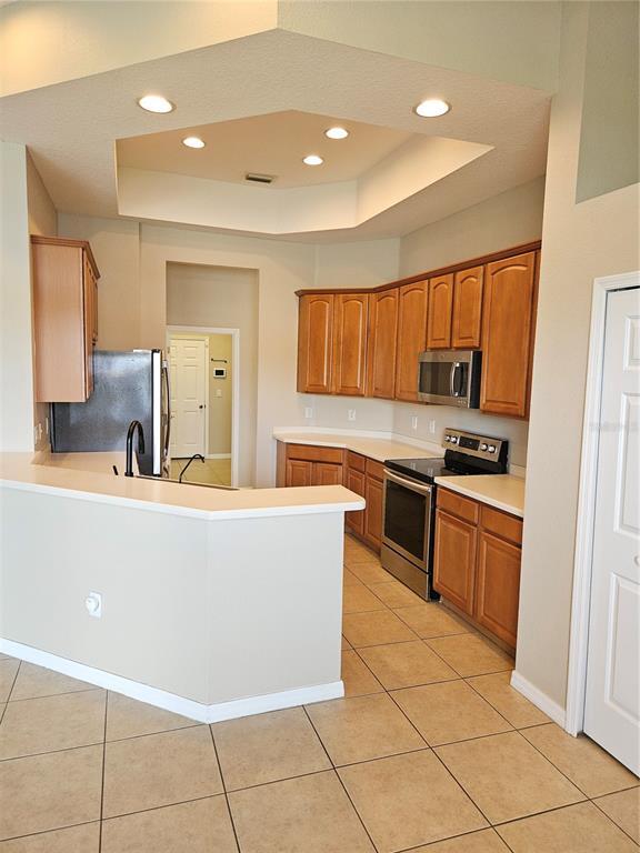 Building Photo - 2010 Tarragon Ln