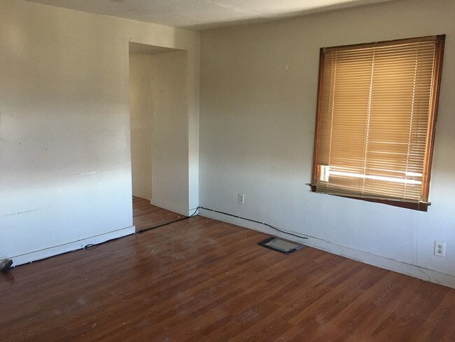 Building Photo - 939 Shady Ave