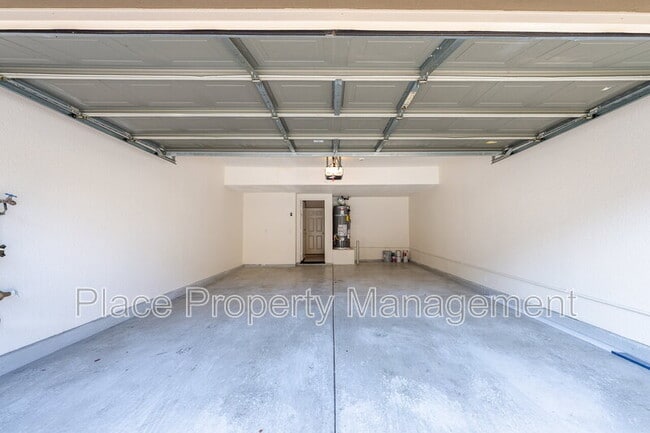 Building Photo - 6223 Avenida De Las Vistas