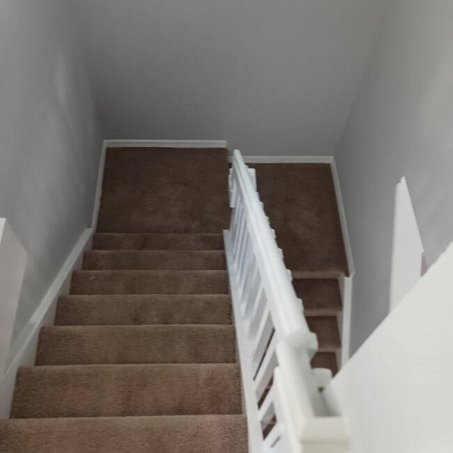 Building Photo - 2410 SE Santos Dr