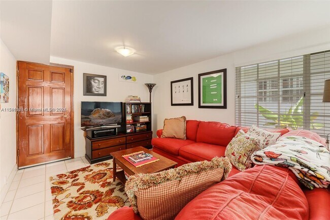Building Photo - 7548 SW 58th Ave