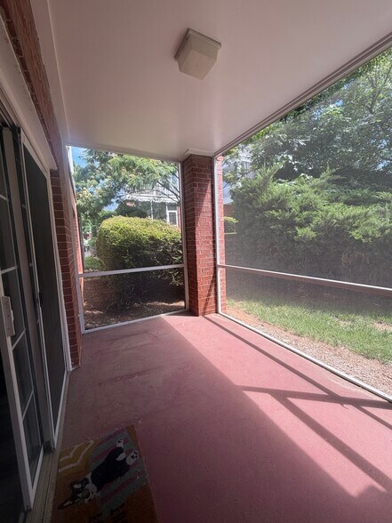 Building Photo - 8733 Coralbell Ln