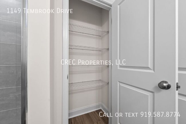 Building Photo - 1149 Tembrook Dr