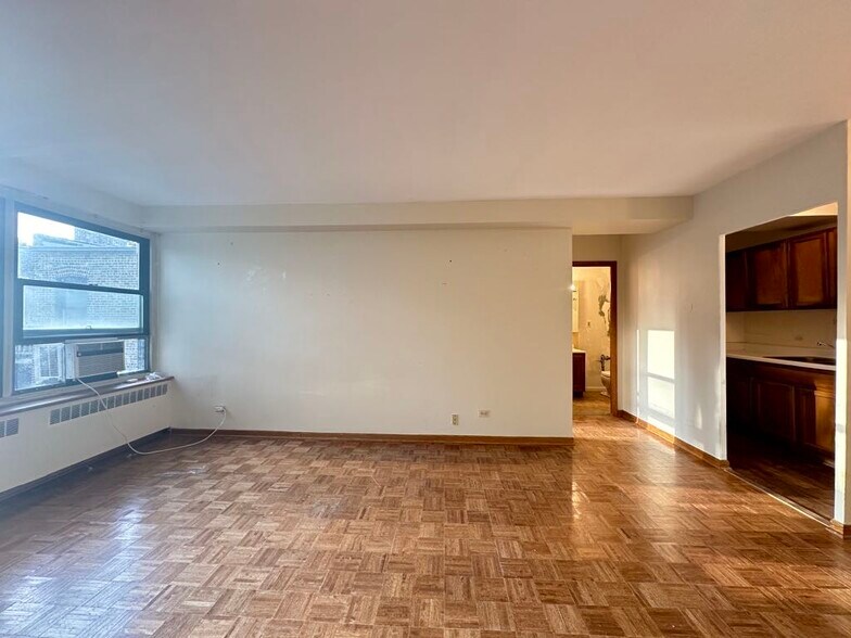 Building Photo - 4180 N Marine Dr