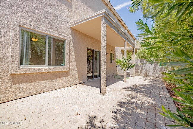 Building Photo - 2723 E Schiliro Cir