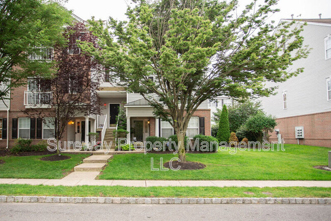 Primary Photo - 333 Harbour Blvd