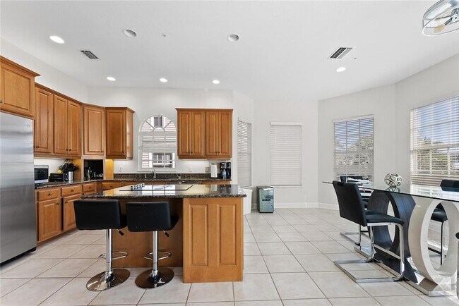 Building Photo - 3020 Gulf of Mexico Dr