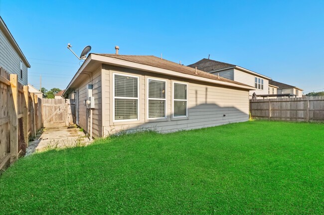 Building Photo - 11742 Green Coral Drive