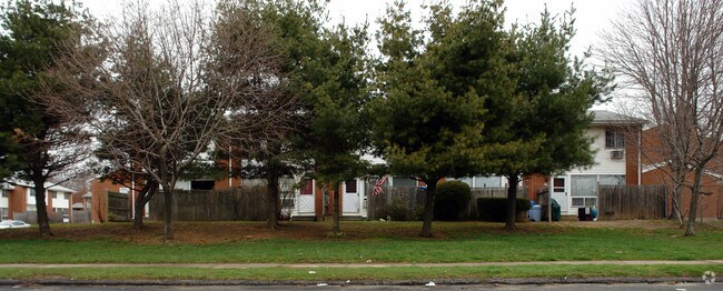 Street View - 1-30 Tokeneke Rd