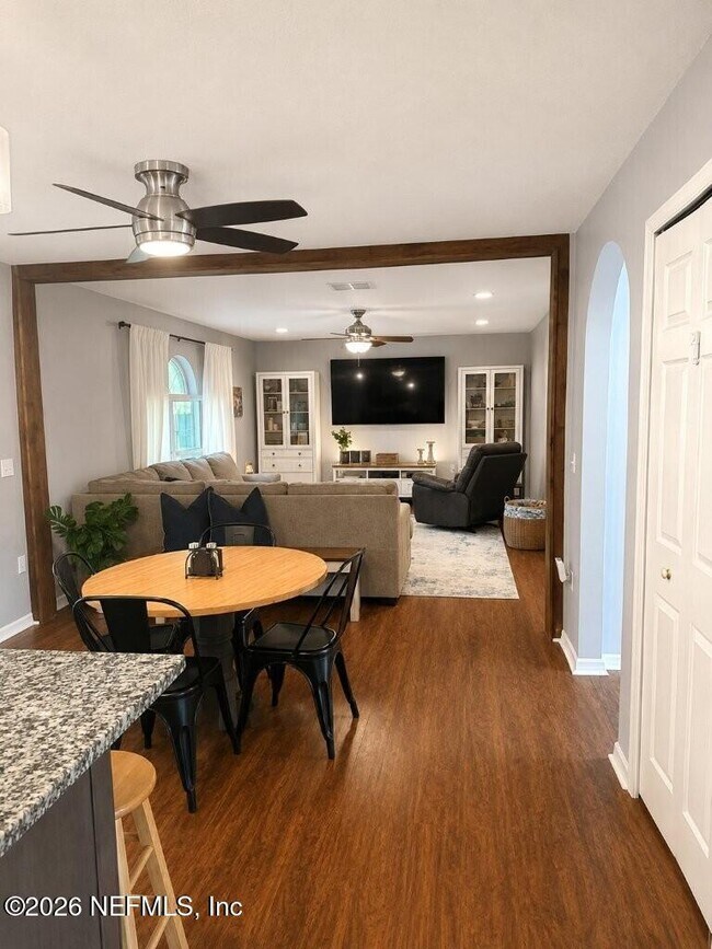 Building Photo - 65013 Lagoon Forest Dr