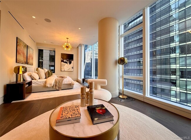 Building Photo - 18 W 53rd St