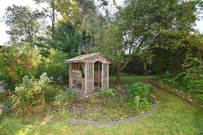 Building Photo - 67 Basil Rd