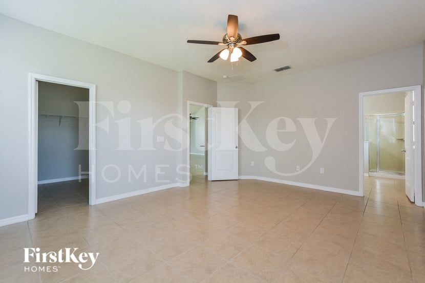 Building Photo - 1511 Angler Avenue