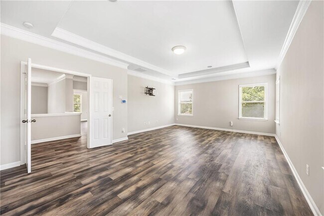 Building Photo - 4381 Challedon Dr