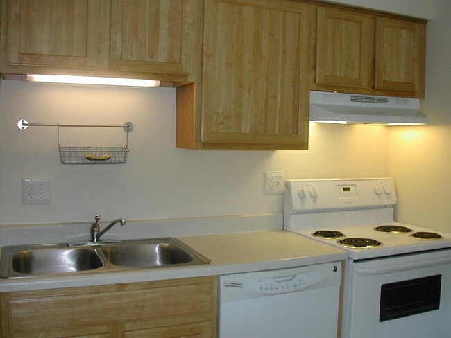 Building Photo - 253 Brookridge Ct